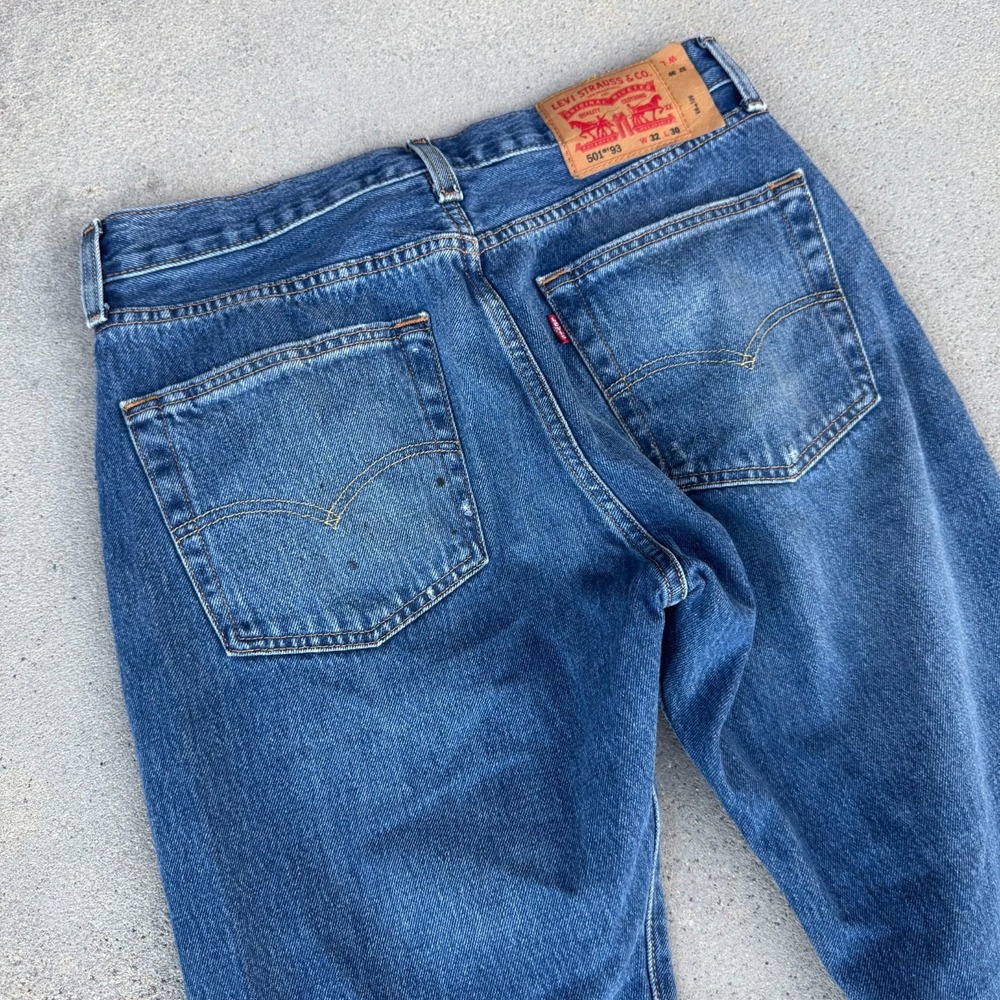 Levi's 501 93' Jeans Men's 32x30 Straight Leg Medium Wash Button Fly Cotton - Picture 7 of 11